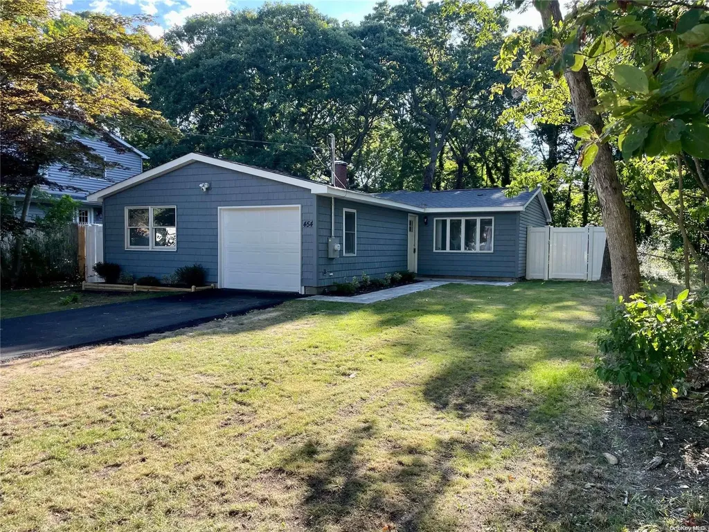 454 Free State Drive Shirley NY 11967