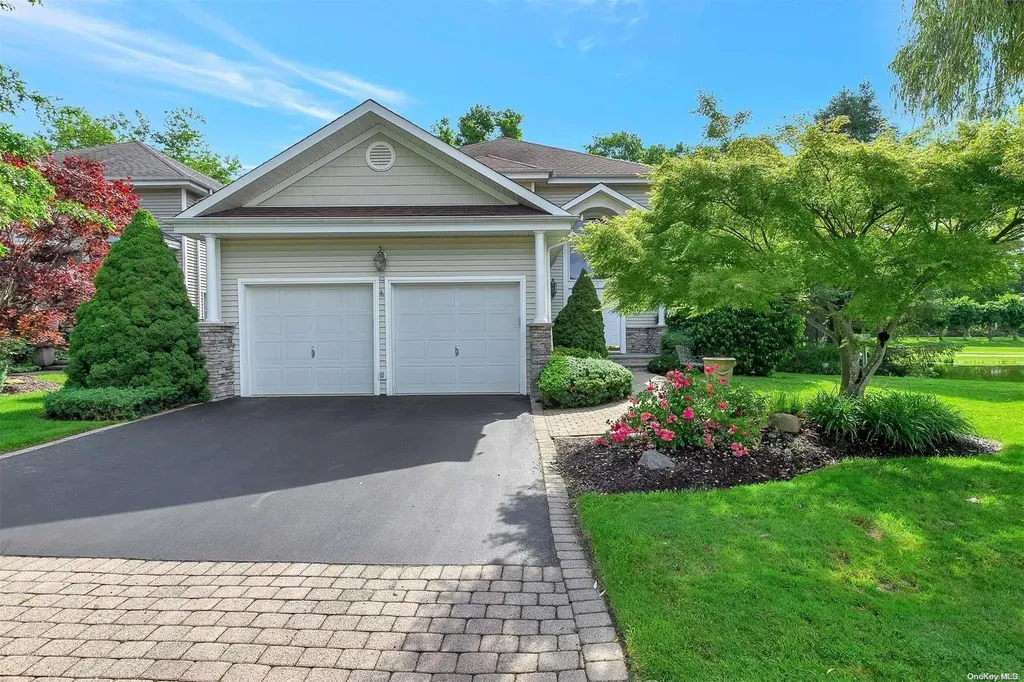 107 Redan Drive Smithtown NY 11787