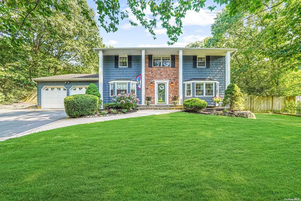 14 Melody Lane Kings Park NY 11754