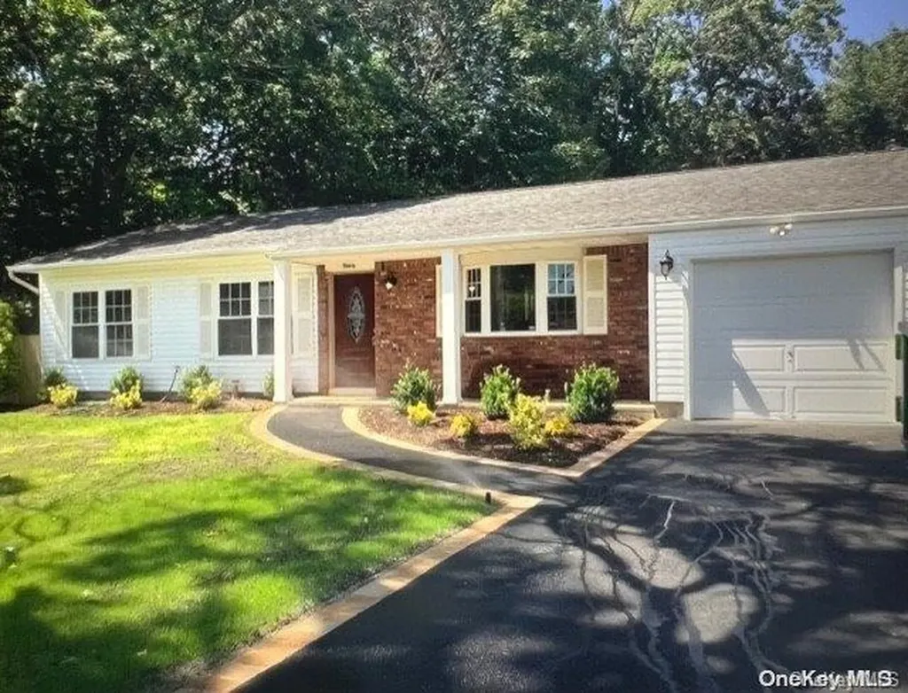 90 Traction Boulevard Patchogue NY 11772