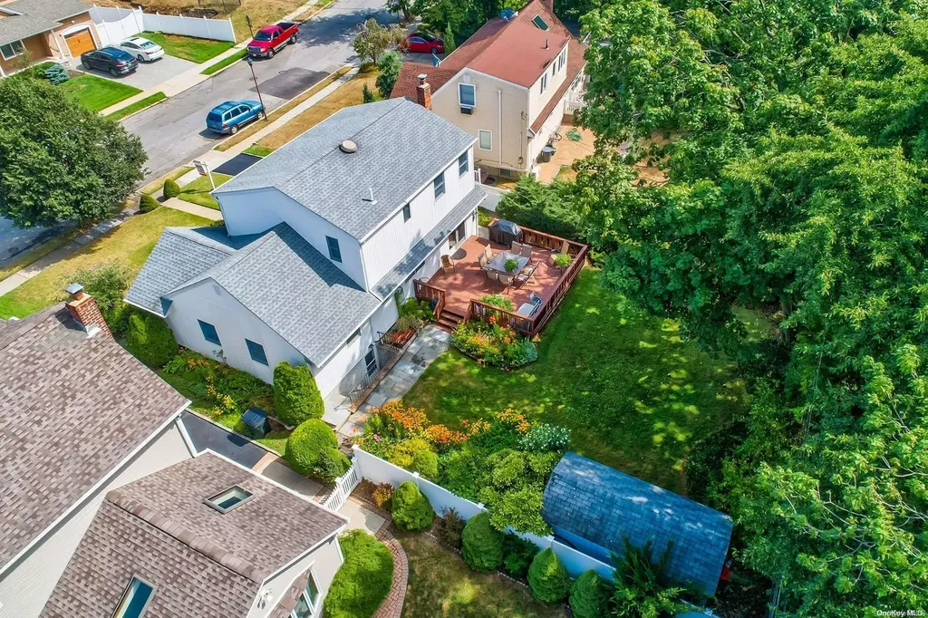 1010 Brent Drive Wantagh NY 11793