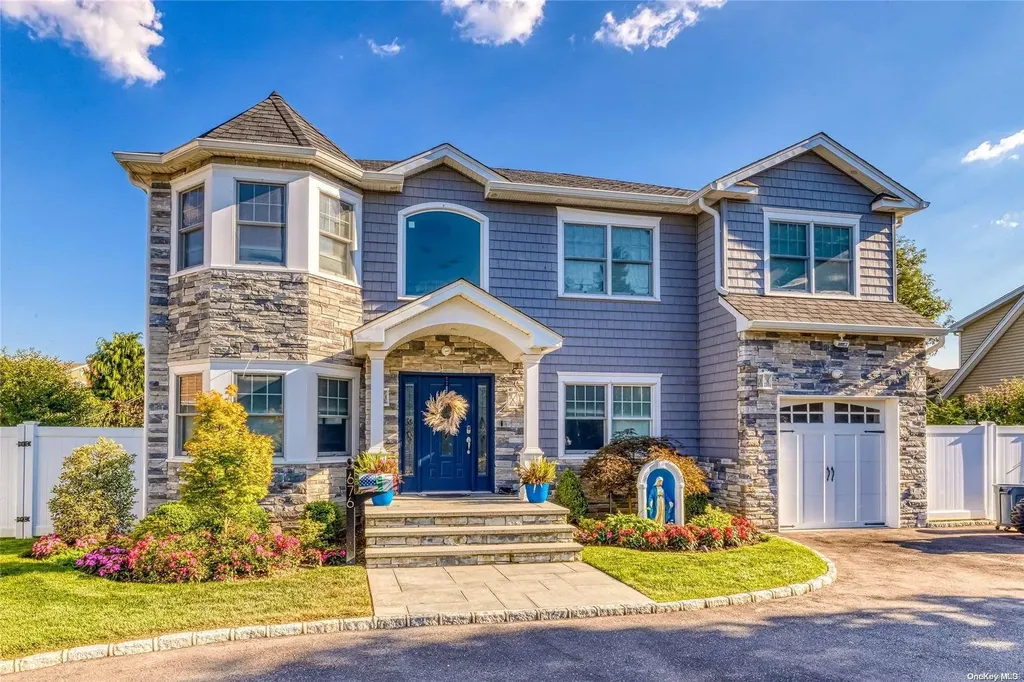676 Westbury Avenue Westbury NY 11590