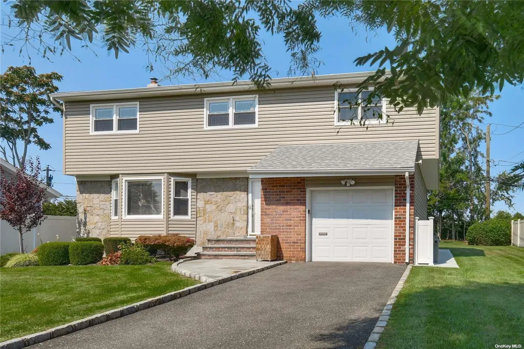 106 Wayne Street Jericho NY 11753