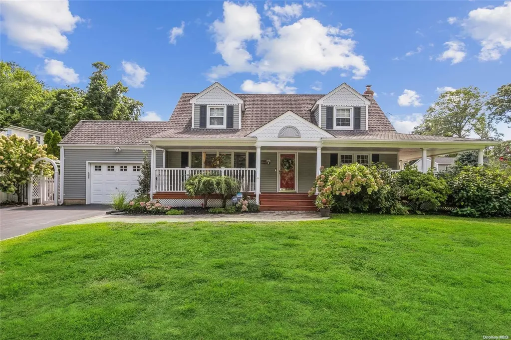 6 5th Avenue Smithtown NY 11787