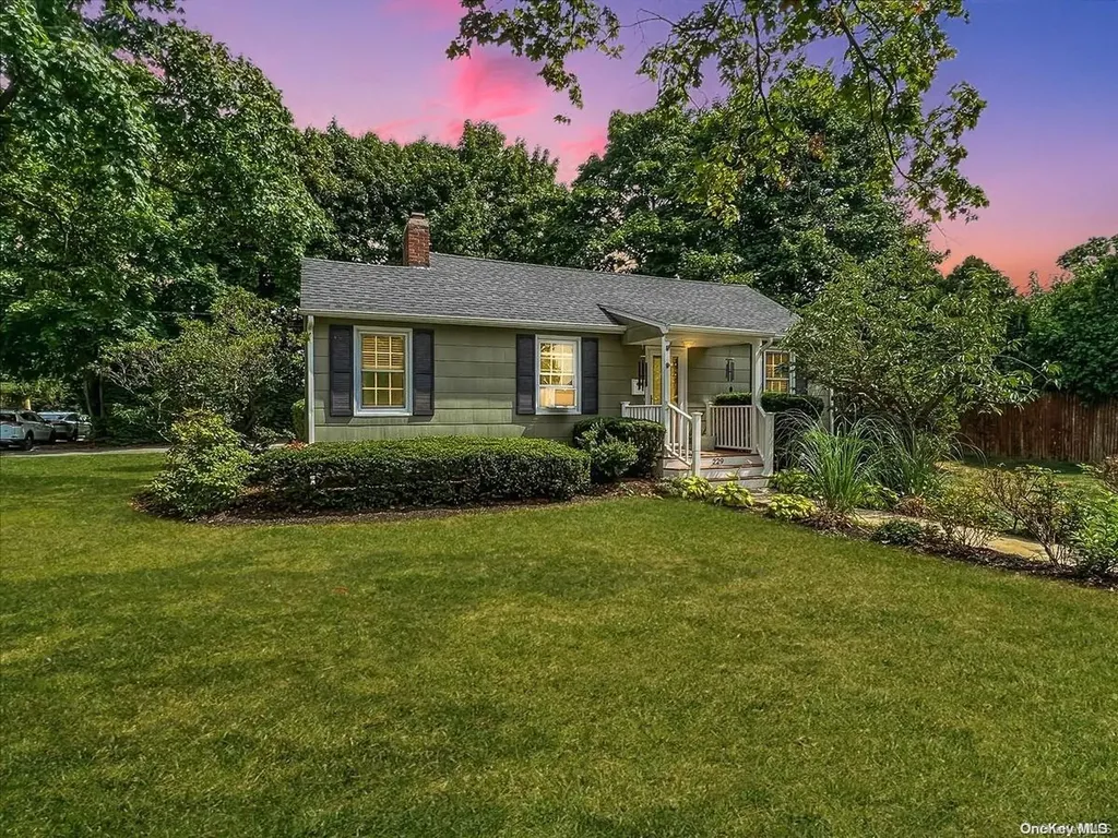 229 1st Avenue Saint James NY 11780