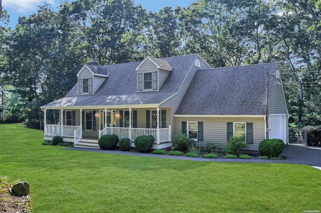 9 Josephine Drive Wading River NY 11792