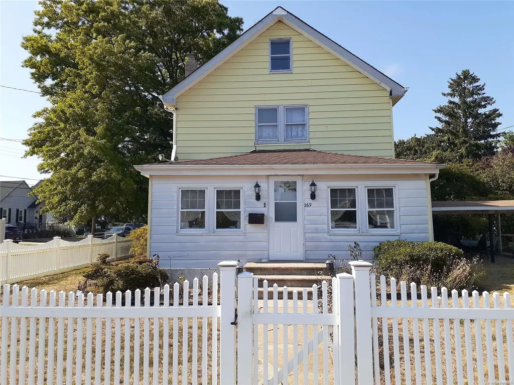 269 Oceanside Parkway Oceanside NY 11572