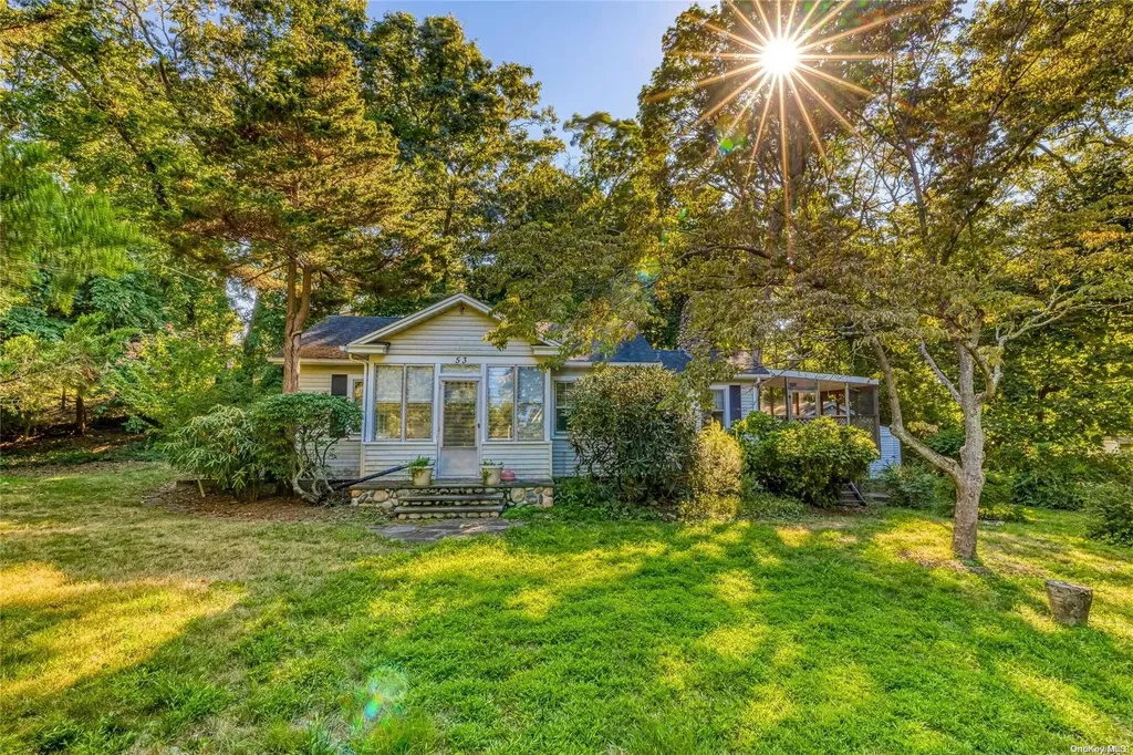 53 Longview Avenue Rocky Point NY 11778