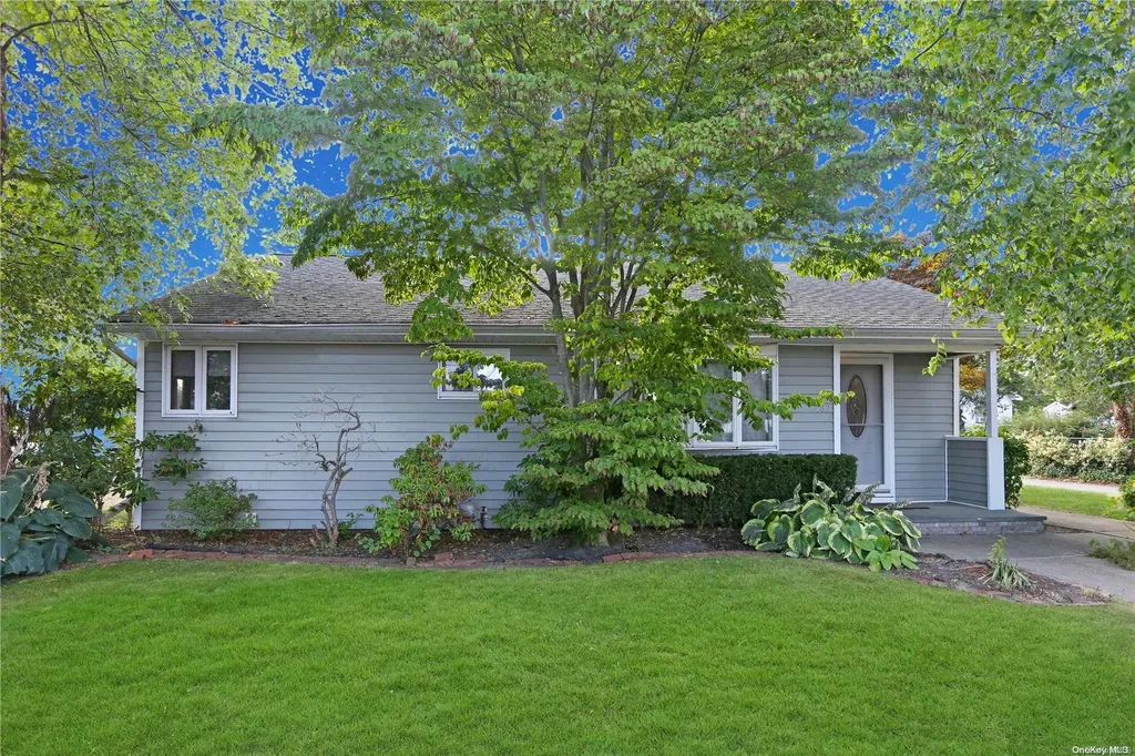232 Cedar Avenue Patchogue NY 11772