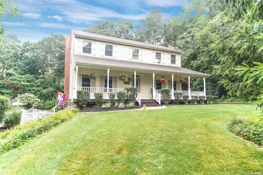 126 N Woods Drive Wading River NY 11792