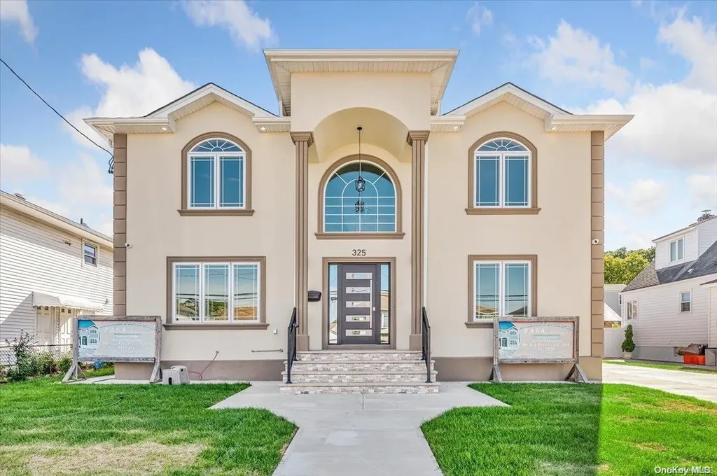 325 Clement Avenue Elmont NY 11003