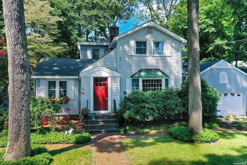 12 Stony Road Stony Brook NY 11790