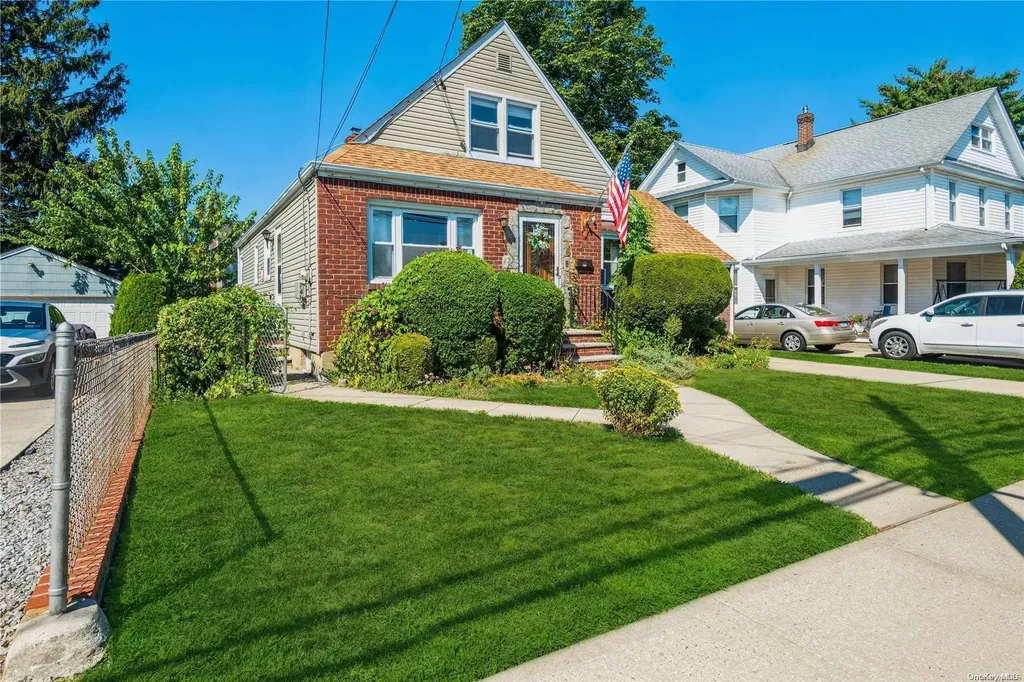377 Horton Highway Mineola NY 11501