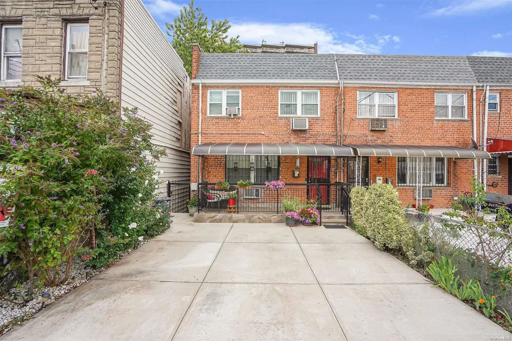 773 Autumn Avenue Brooklyn NY 11208