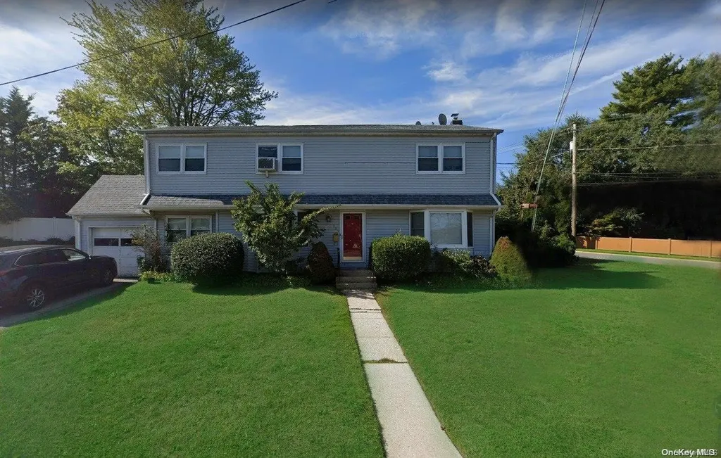 187 Central Park Road Plainview NY 11803
