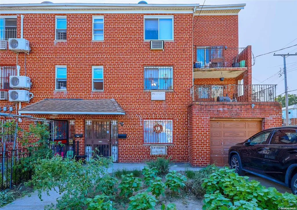 4704 Burling Street Flushing NY 11355
