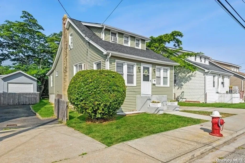 3048 Morrow Road Oceanside NY 11572