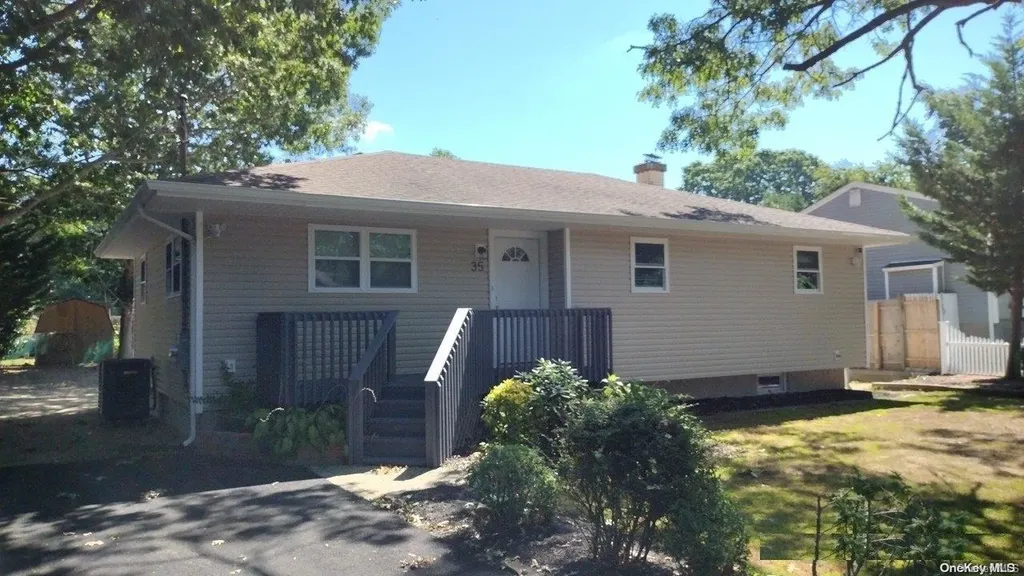 35 Gores Drive Mastic NY 11950