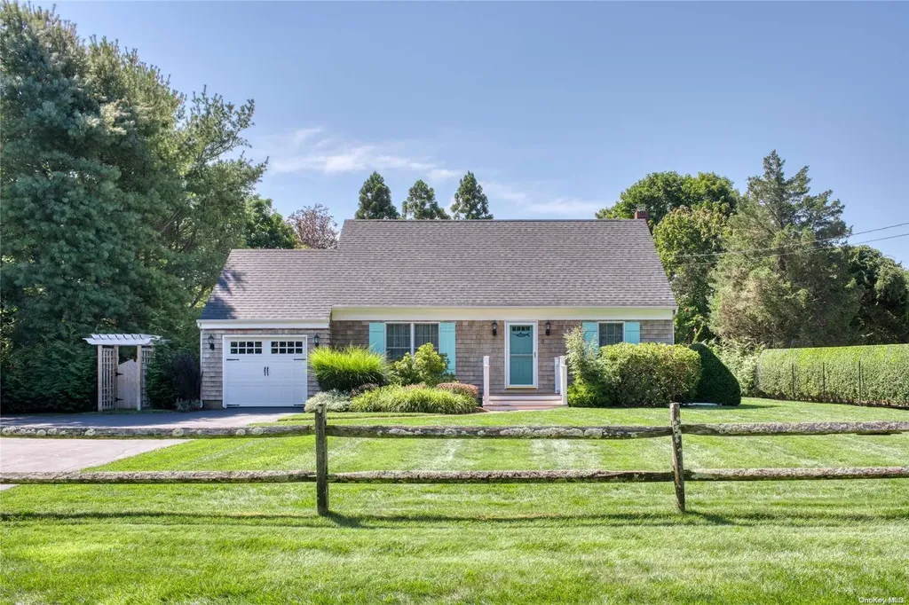 31 South Country Road Westhampton NY 11977