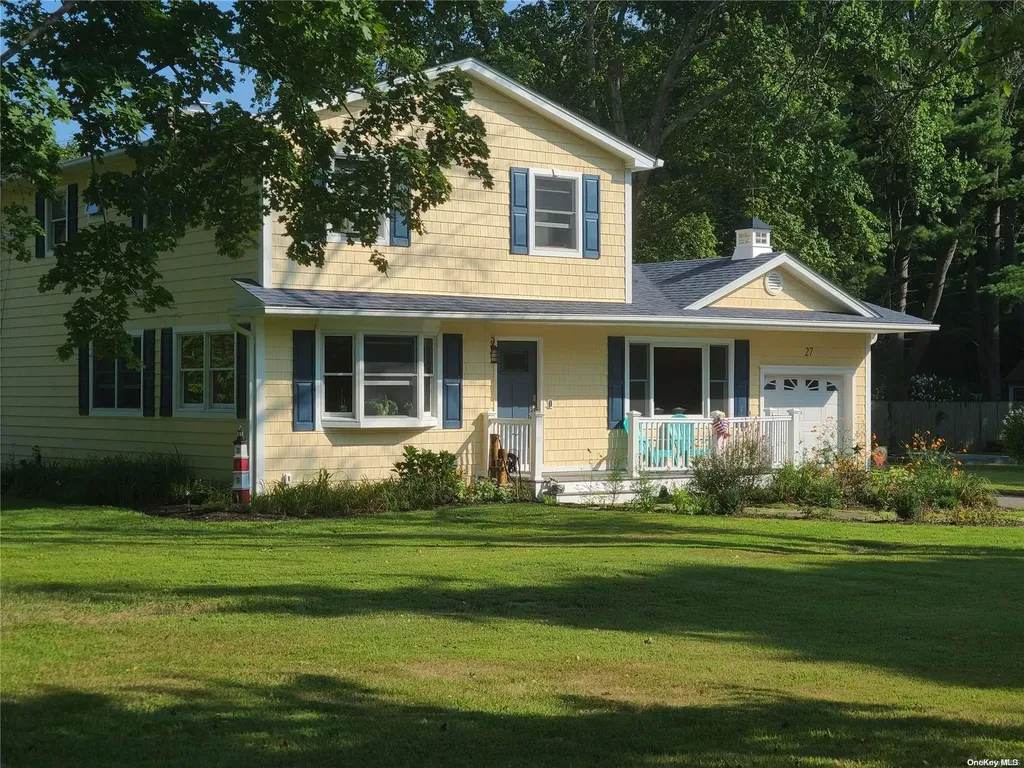 27 Summerset Drive Smithtown NY 11787
