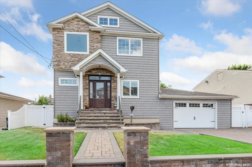 3438 Westminster Road Oceanside NY 11572
