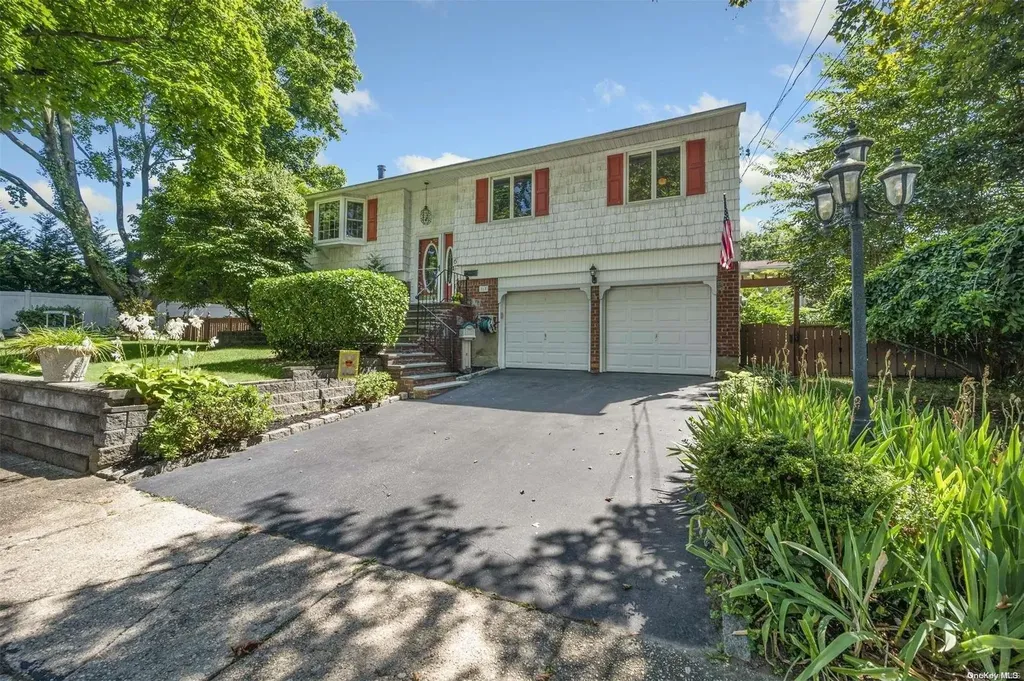 6 Wicks Drive Commack NY 11725