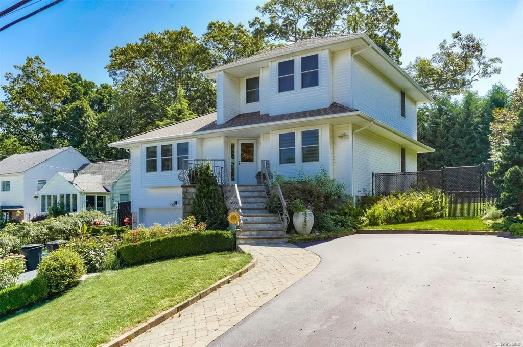 39 Locust Drive Rocky Point NY 11778