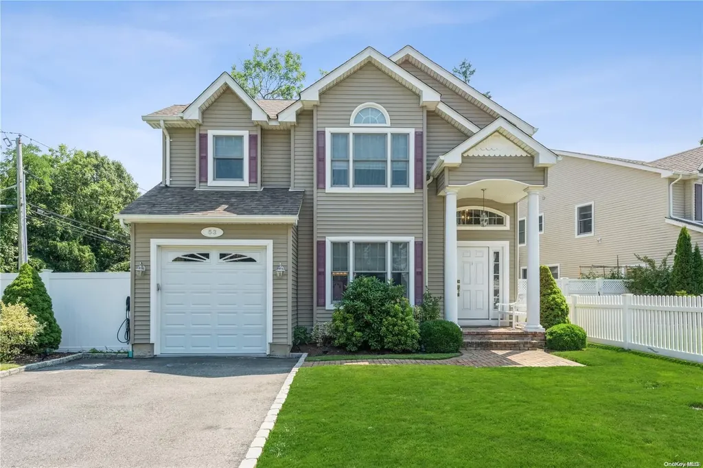 53 Devine Avenue Syosset NY 11791