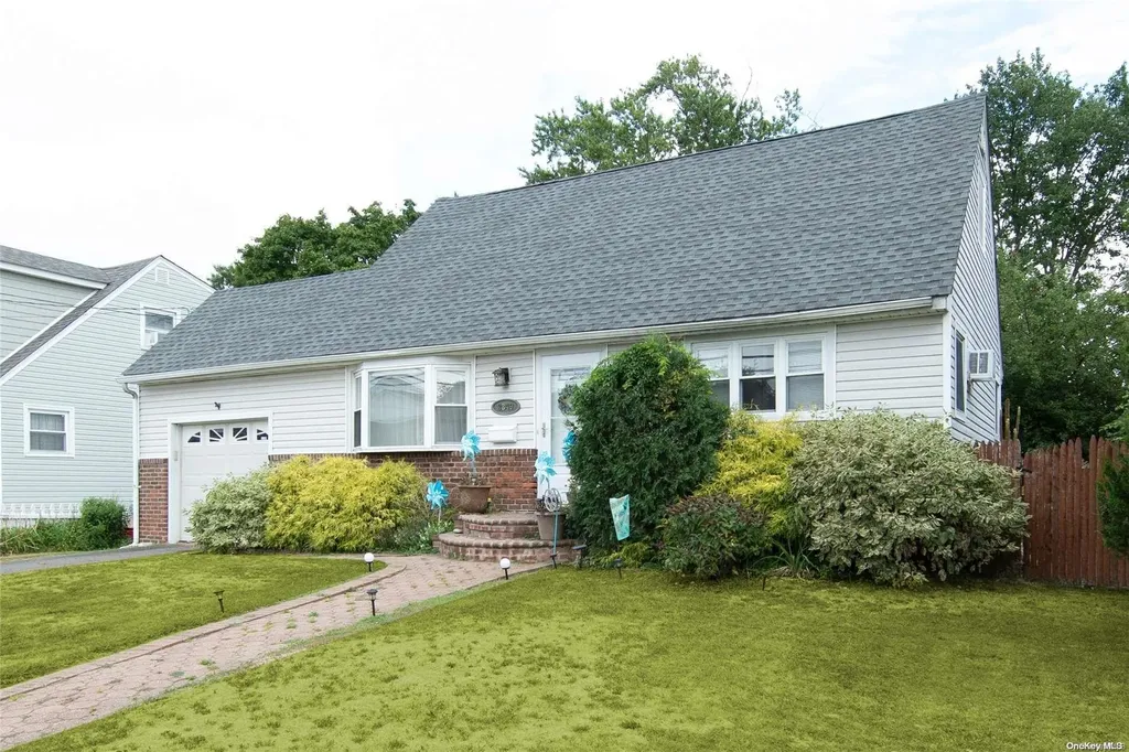 3349 Weidner Avenue Oceanside NY 11572