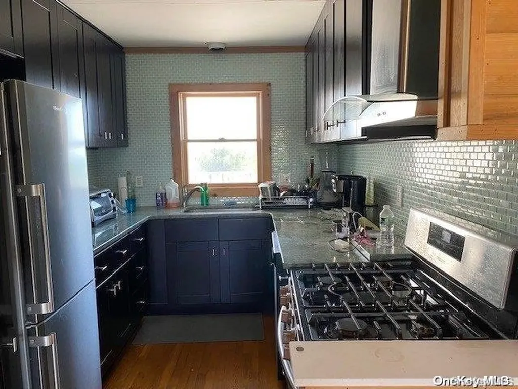 21 Lewis Walk Cherry Grove NY 11782
