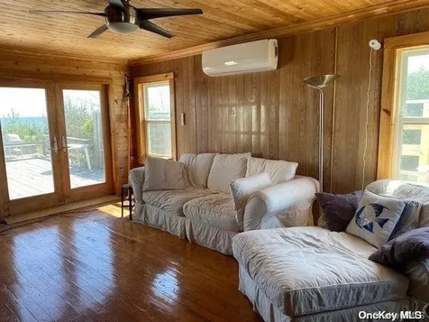 21 Lewis Walk Cherry Grove NY 11782