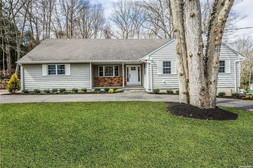457 Wolf Hill Road Dix Hills NY 11746
