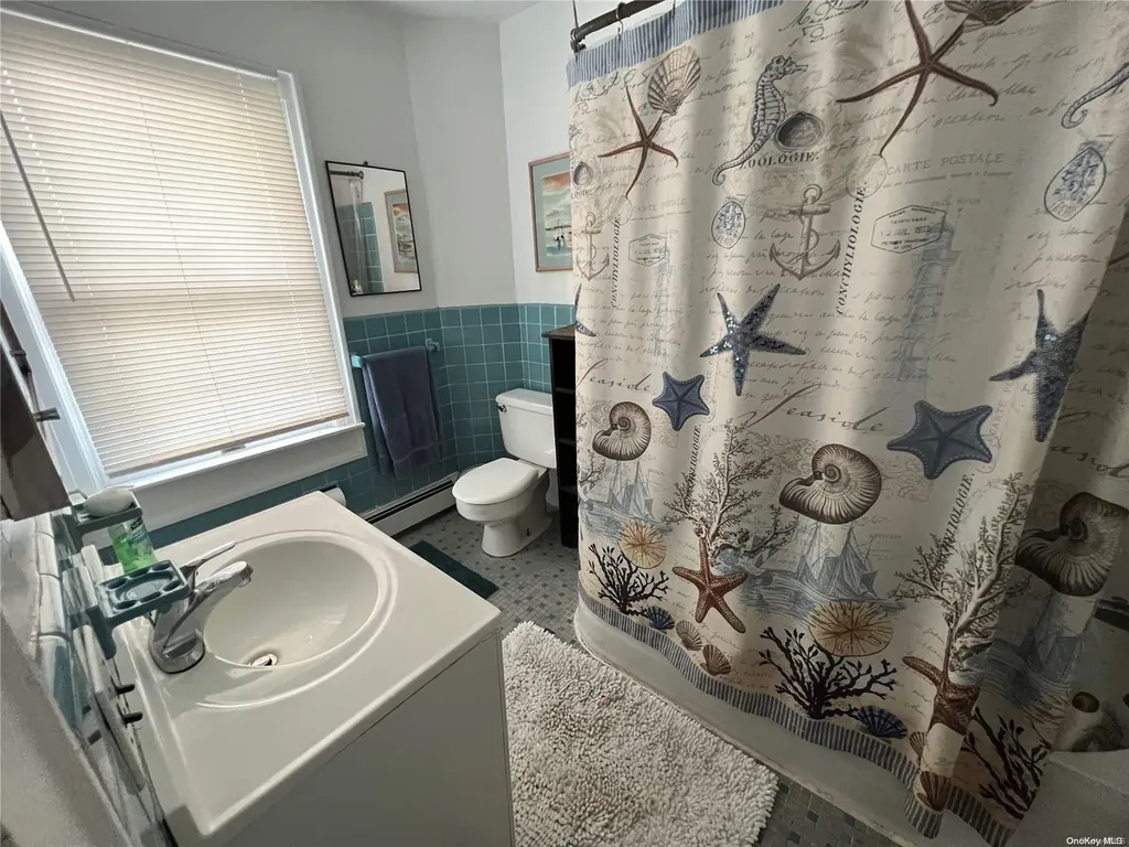 116 Hewlett Point Lookout NY 11569
