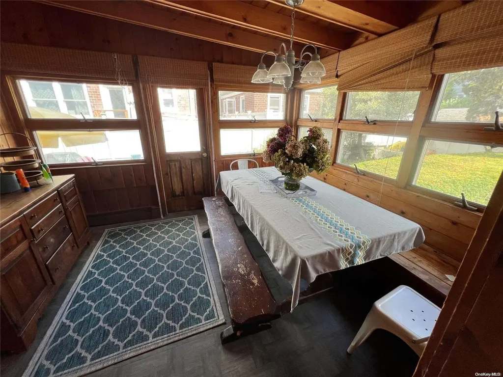 116 Hewlett Point Lookout NY 11569