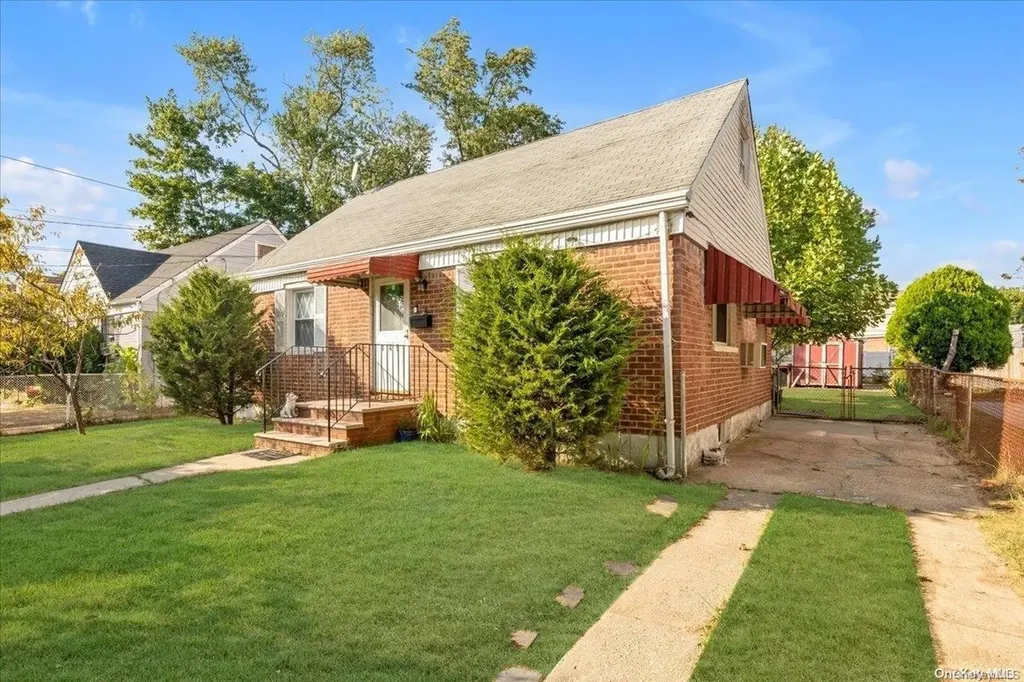 149 W Marshall Street Hempstead NY 11550