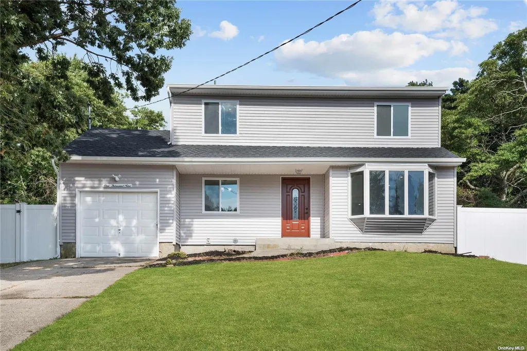 1009 Wilson Boulevard Central Islip NY 11722