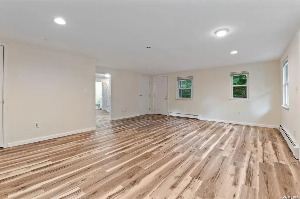 11 Wagner Road Medford NY 11763