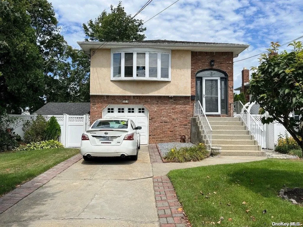 889 Thomas Avenue Baldwin NY 11510