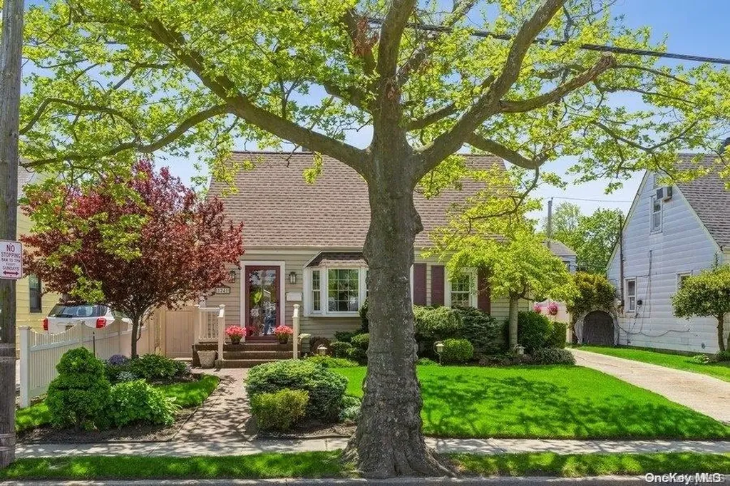 1241 Peninsula Boulevard Hewlett NY 11557