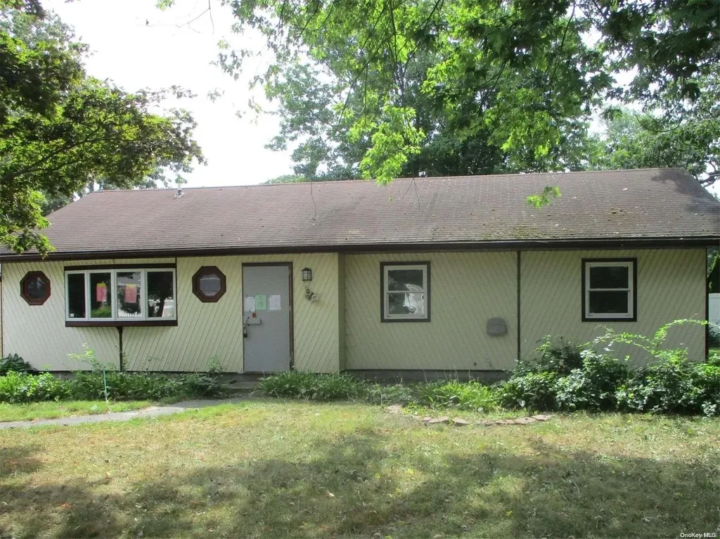 155 Bayview Avenue East Patchogue NY 11772