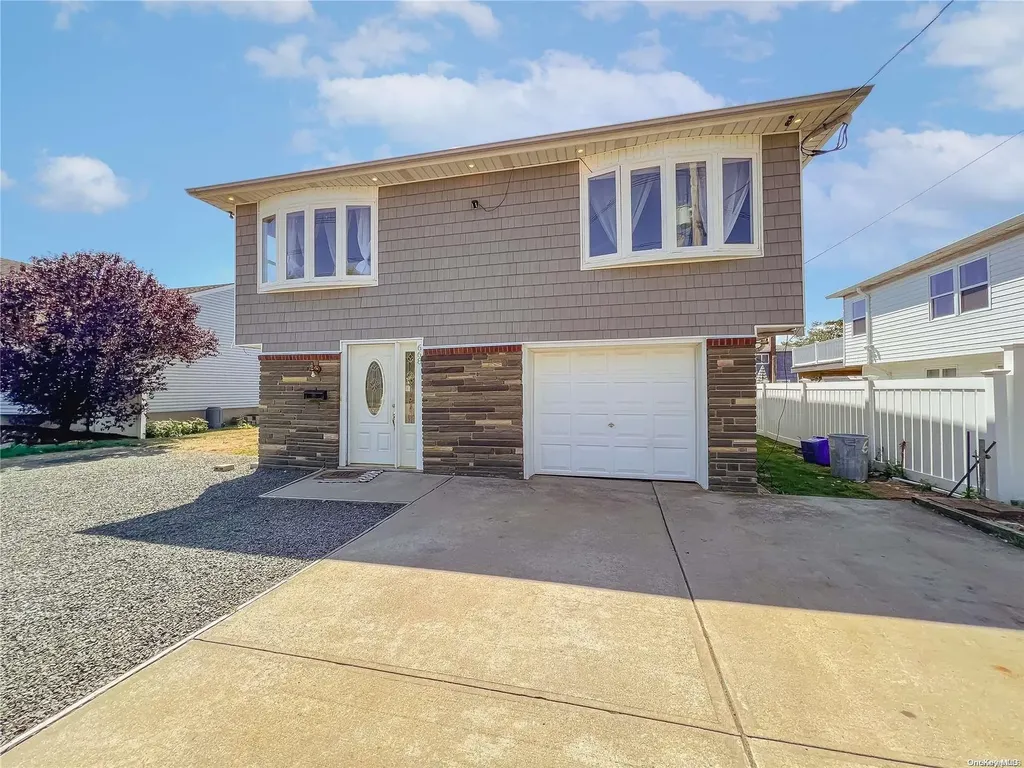 668 Miller Avenue Freeport NY 11520