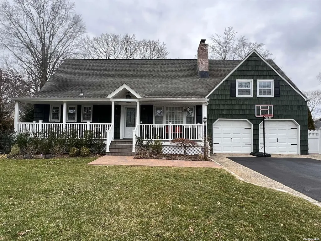 3131 Birch Place Wantagh NY 11793