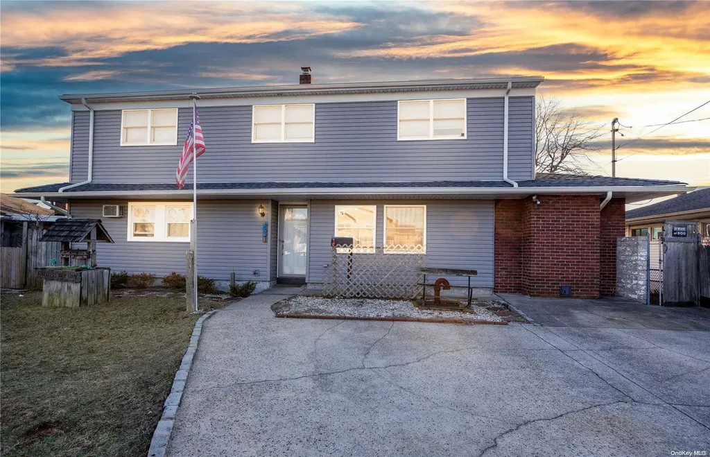 83 Weidner Avenue Oceanside NY 11572