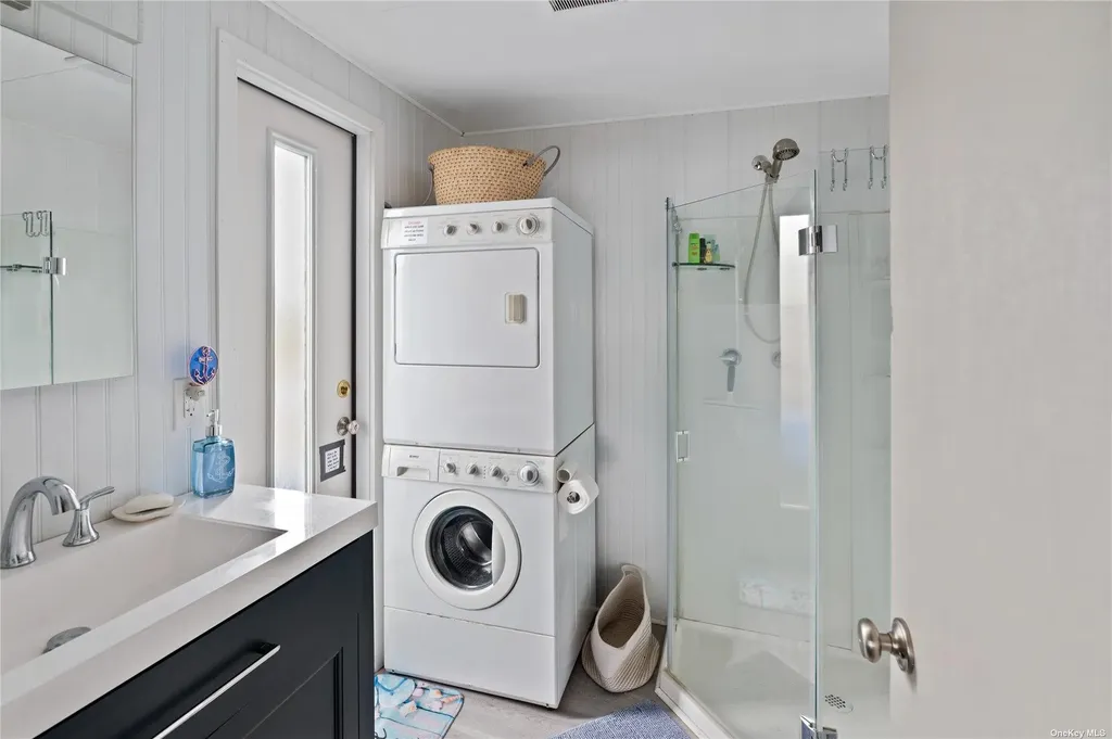 5 E Bayview Ocean Bay Park NY 11770