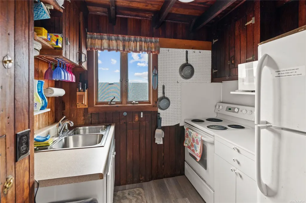 5 E Bayview Ocean Bay Park NY 11770