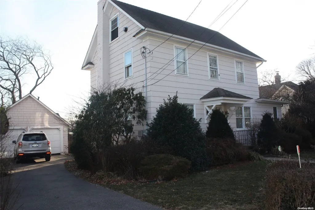 512 Ashland Avenue North Baldwin NY 11510