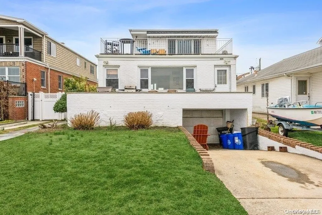 224 W Bay Drive Long Beach NY 11561