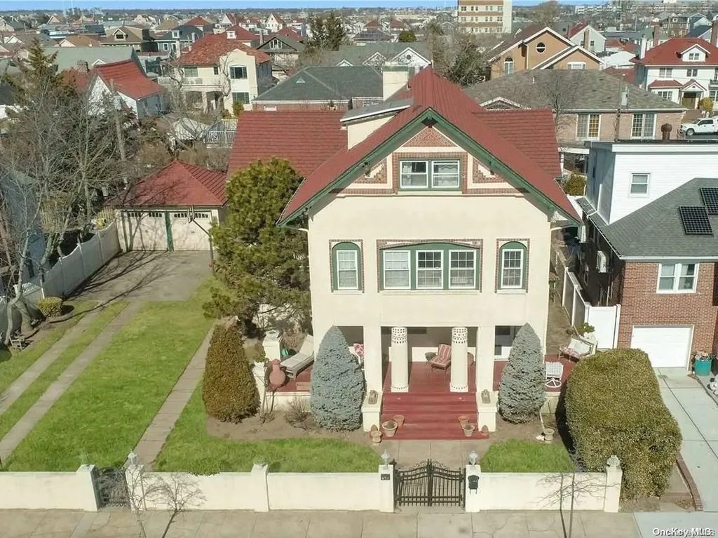 249 E Beech Street Long Beach NY 11561