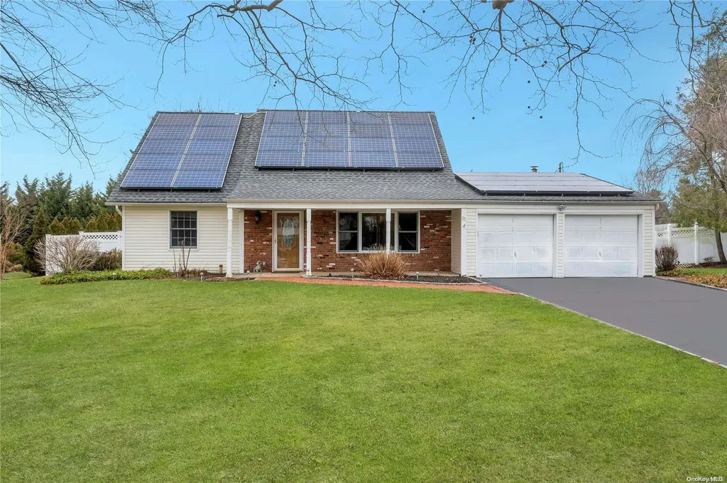 11 Maymont Lane Stony Brook NY 11790