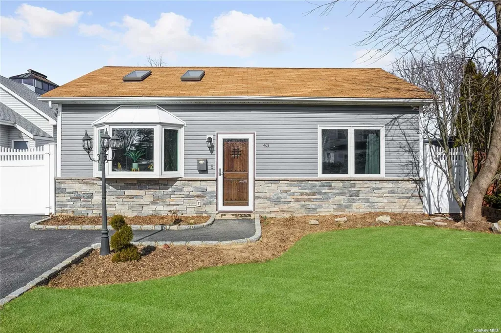 43 Hawley Avenue West Islip NY 11795